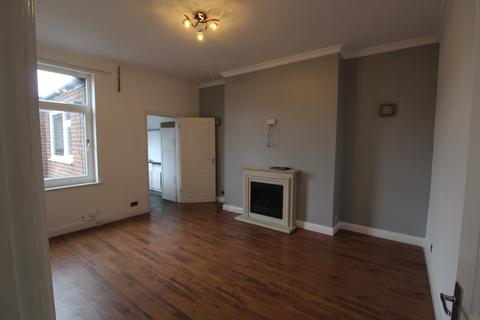 3 bedroom flat to rent, Wharton Street, South Shields NE33