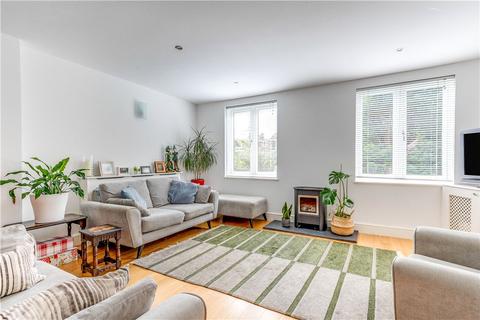 4 bedroom end of terrace house for sale, Meadow Place, Edensor Road, London