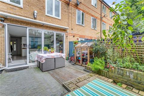 4 bedroom end of terrace house for sale, Meadow Place, Edensor Road, London