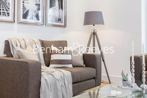 1 bedroom apartment to rent, Faulkner House, Parrs Way W6