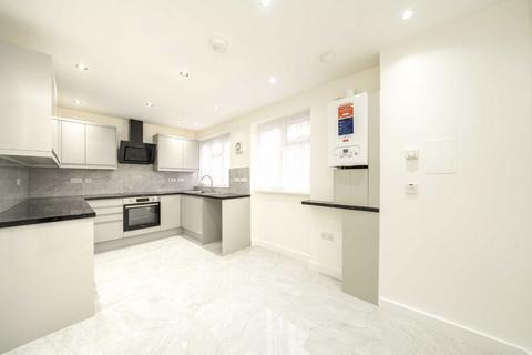 4 bedroom terraced house to rent, Lanark Road, London W9