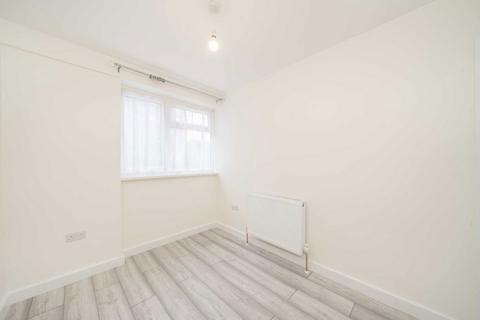 4 bedroom terraced house to rent, Lanark Road, London W9