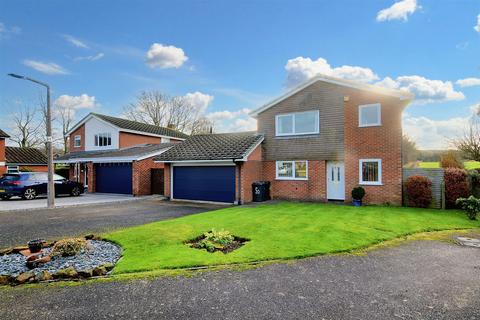 4 bedroom detached house for sale, Holme Close, Woodborough, Nottingham