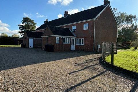 4 bedroom semi-detached house to rent, Stetchworth, Stetchworth, Newmarket, Cambridgeshire