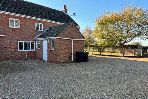 4 bedroom semi-detached house to rent, Stetchworth, Stetchworth, Newmarket, Cambridgeshire