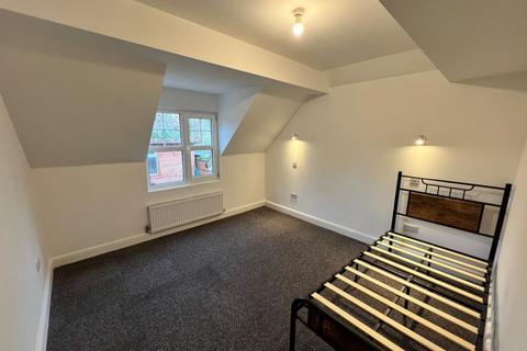 3 bedroom end of terrace house to rent, Blackhorse Close,  Amersham,  HP6