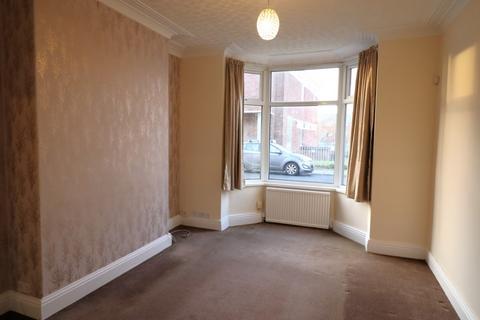 2 bedroom terraced house to rent, Pine Street, Norton, TS20