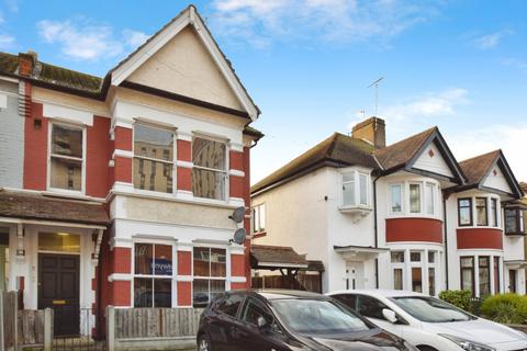 1 bedroom flat for sale, Southend-on-Sea SS2