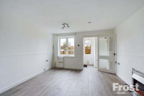 1 bedroom terraced house to rent, Shellfield Close, Staines-upon-Thames, Surrey, TW19