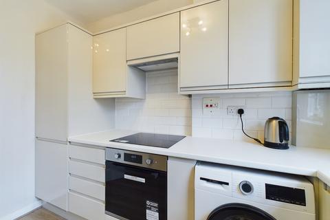 2 bedroom flat to rent, West Richmond Street, South Side, Edinburgh, EH8