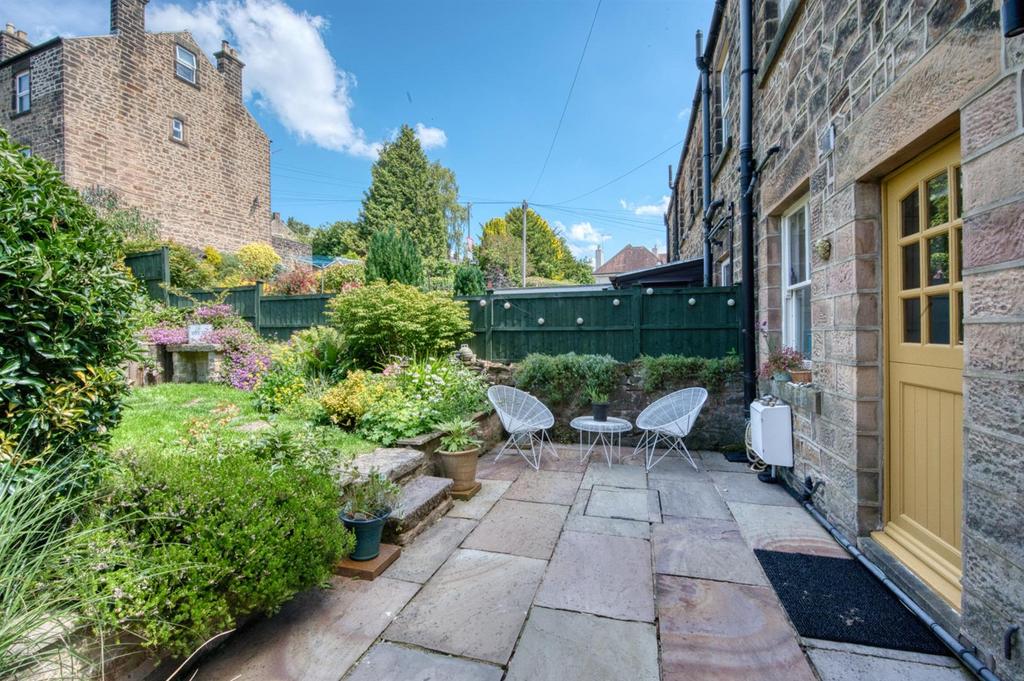 Rear Garden - dining patio.jpg
