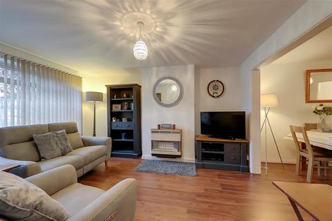 3 bedroom semi-detached house for sale, Patching Close, Worthing BN12