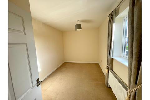 2 bedroom property to rent, Tundra Walk, Bridgwater TA6