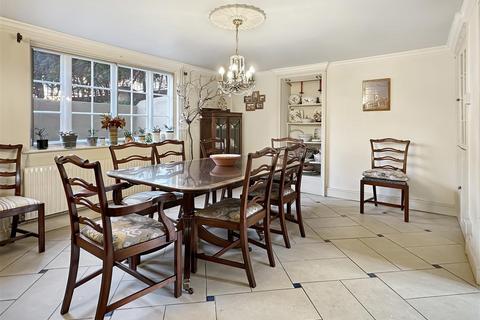 41 Lensfield Road, Cambridge, CB2 1EN
