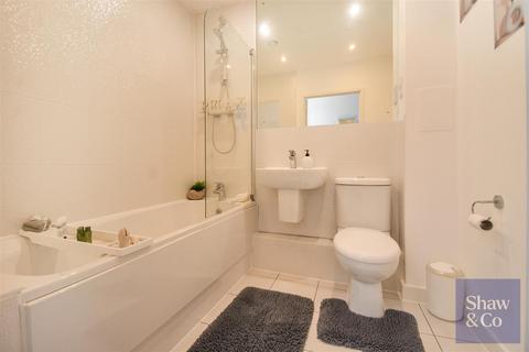 Flat 1, Passingham House Ferraro Close, Hounslow, TW5 0BF