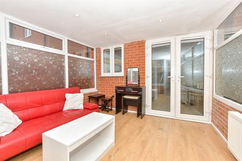 2 bedroom end of terrace house for sale, Bishop Close, Margate, Kent