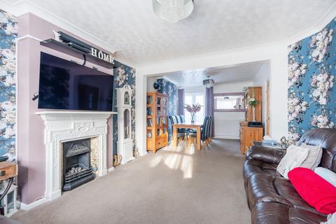 4 bedroom semi-detached house for sale, Victoria Road, Lowestoft