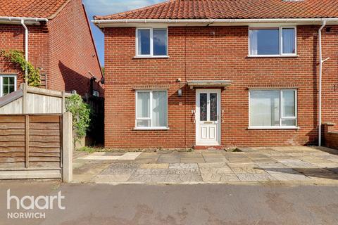 3 bedroom semi-detached house for sale, Valpy Avenue, Norwich