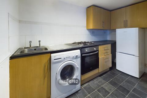 1 bedroom apartment to rent, Spring Bank, HU3