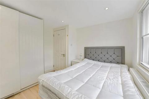 2 bedroom flat to rent, Whitfield Street, Fitzrovia, W1T