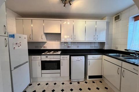 2 bedroom retirement property for sale, Cockfosters Road, Cockfosters, EN4