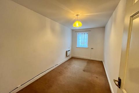 2 bedroom retirement property for sale, Cockfosters Road, Cockfosters, EN4