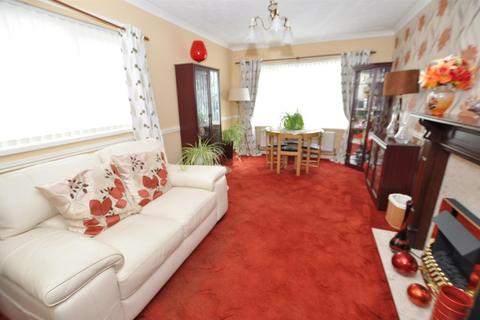 2 bedroom detached bungalow for sale, Station Road, St. Clears, Carmarthen