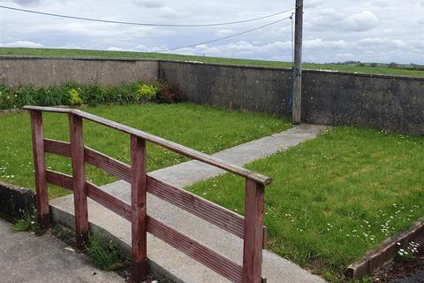 2 bedroom detached bungalow for sale, Station Road, St. Clears, Carmarthen