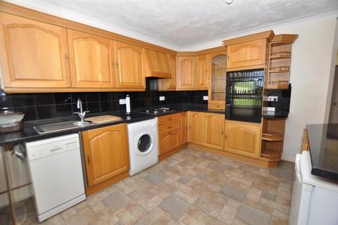 2 bedroom detached bungalow for sale, Station Road, St. Clears, Carmarthen