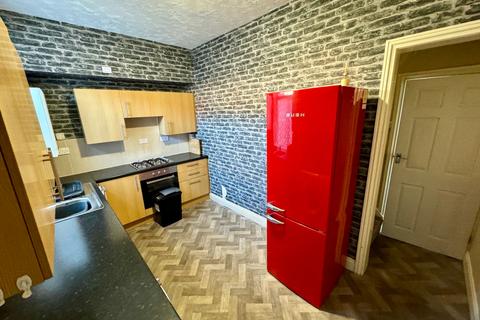 2 bedroom terraced house to rent, Zetland Street, Darlington DL3