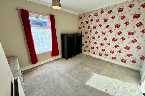 2 bedroom terraced house to rent, Zetland Street, Darlington DL3