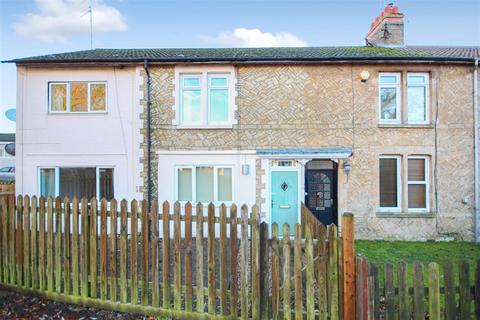 3 bedroom terraced house to rent, Church Lane, Wymington NN10