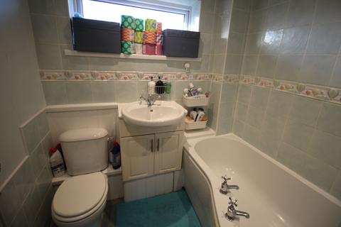 3 bedroom terraced house for sale, Epsom Court, Kingston Park, Newcastle upon Tyne, Tyne and Wear, NE3 2UN