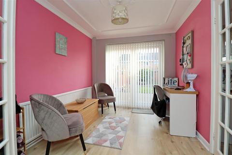 3 bedroom semi-detached house for sale, Marske Lane, Bishopsgarth TS19 8XD