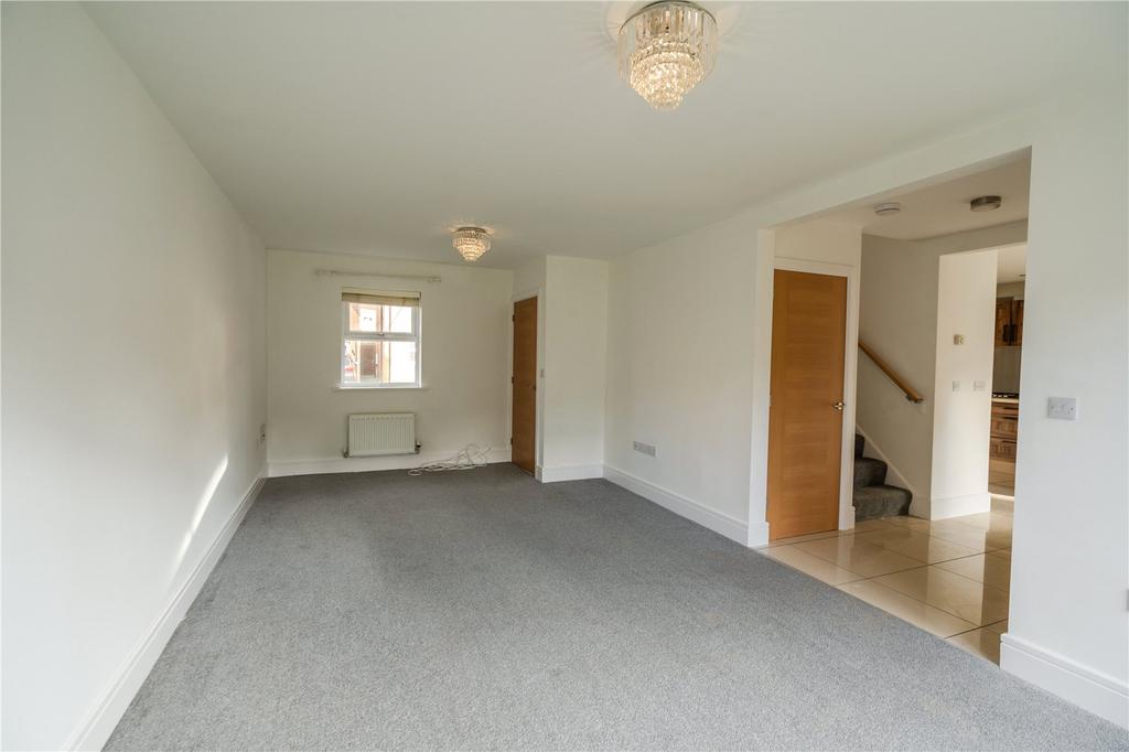 Living Room (2)