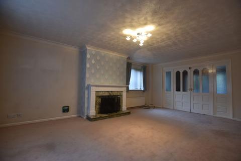 6 bedroom detached house to rent, The Coppice, Blackburn, BB2