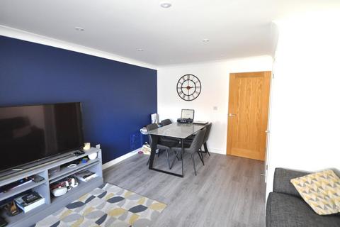 3 bedroom end of terrace house for sale, Clover Avenue, Exeter