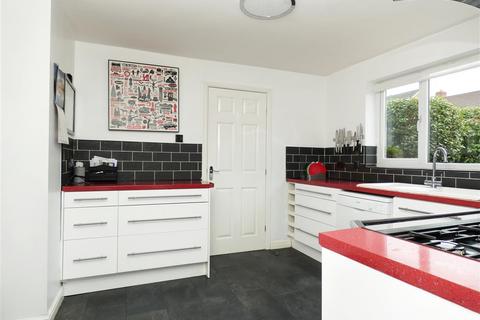 10 Alberta Grove, Prescot, L34 1PX