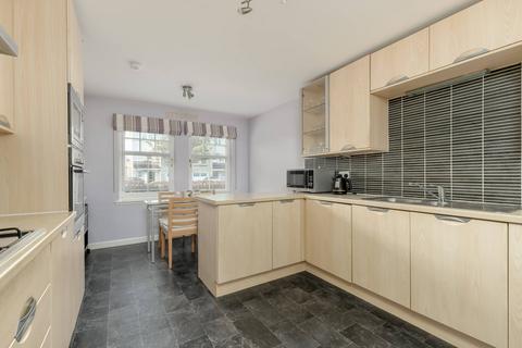 Flat 3, 1 Avenel, Edinburgh, EH4 6GX