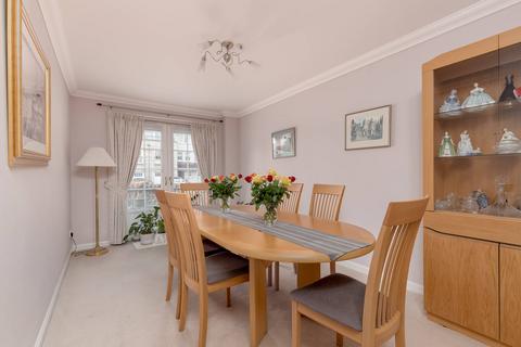 Flat 3, 1 Avenel, Edinburgh, EH4 6GX
