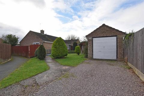 2 bedroom detached bungalow for sale, Pine Close, Stamford