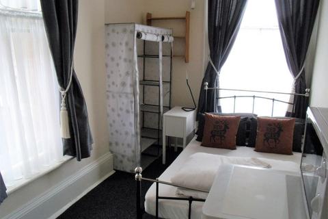 1 bedroom in a house share to rent, Raleigh Street, Nottingham NG7