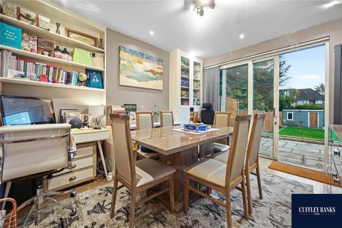 22 Bourne View, Greenford, UB6 7QT