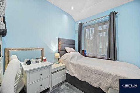 22 Bourne View, Greenford, UB6 7QT