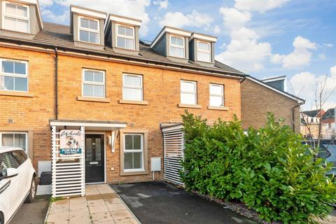 5 bedroom terraced house for sale, Wheeler Close, Dartford, Kent