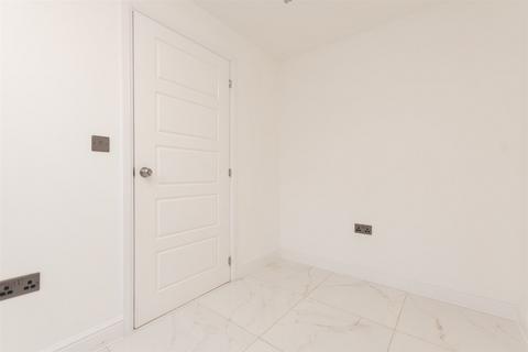 16 Wheeler Close, Dartford, DA1 5UL
