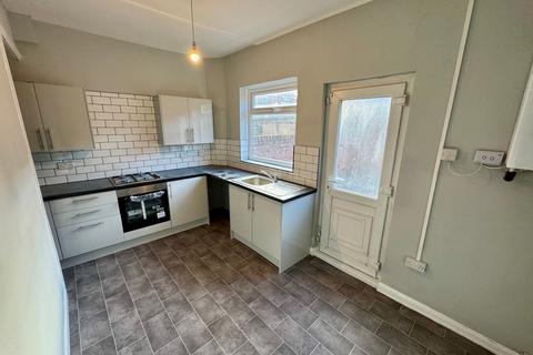 2 bedroom terraced house to rent, Thirlmere Road, Darlington DL1