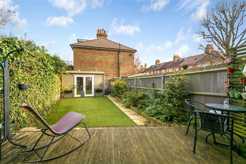6 Manor Grove, Richmond, TW9 4QE