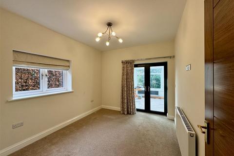 4 bedroom detached house for sale, Stepney Close, Scarborough