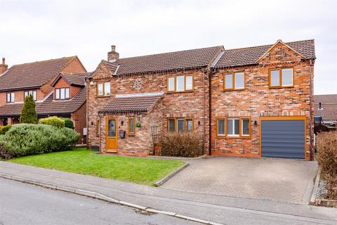 5 bedroom detached house for sale, Appleby Gardens, Broughton